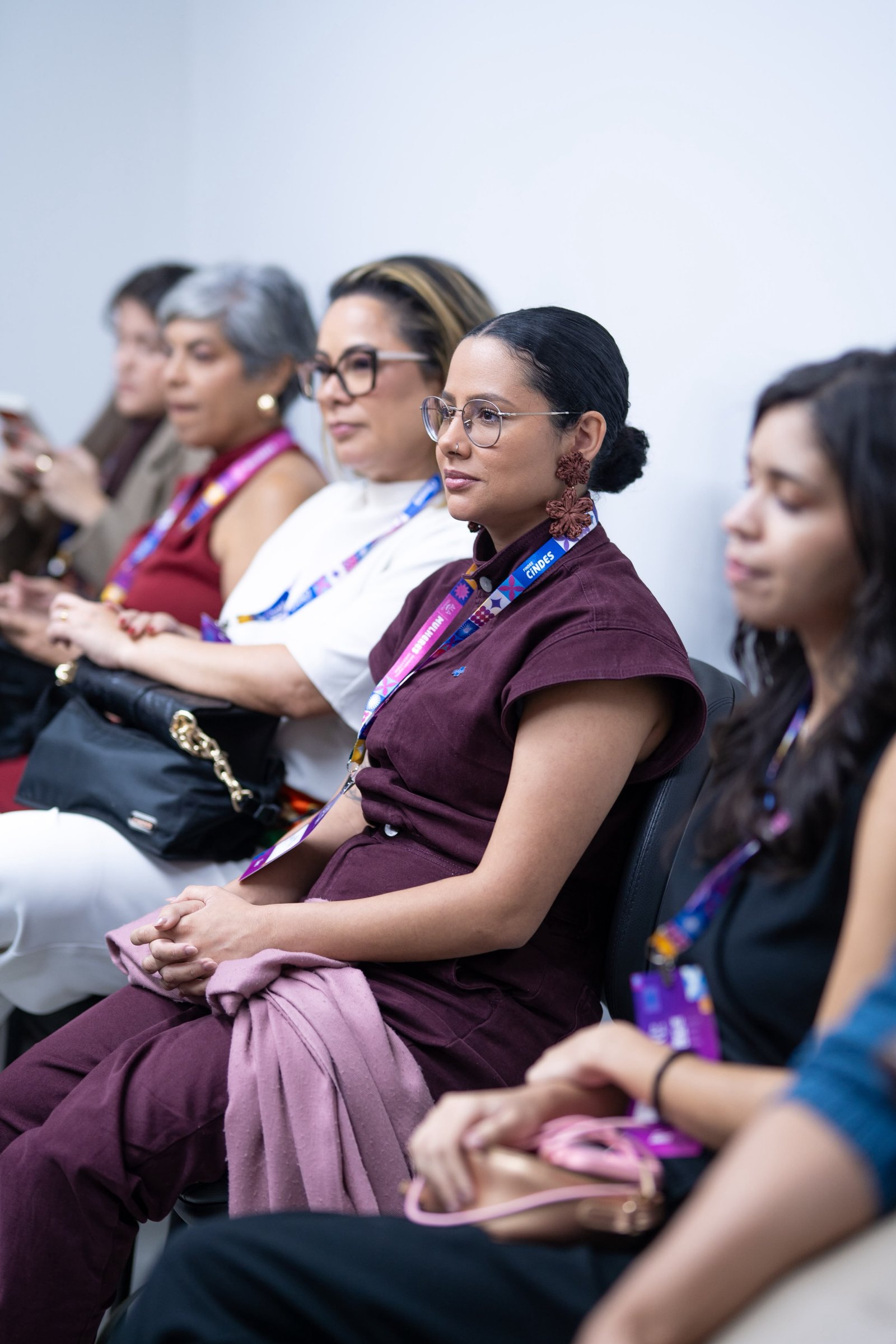 Participantes acompanhando a programação da Ala Feminina 2026